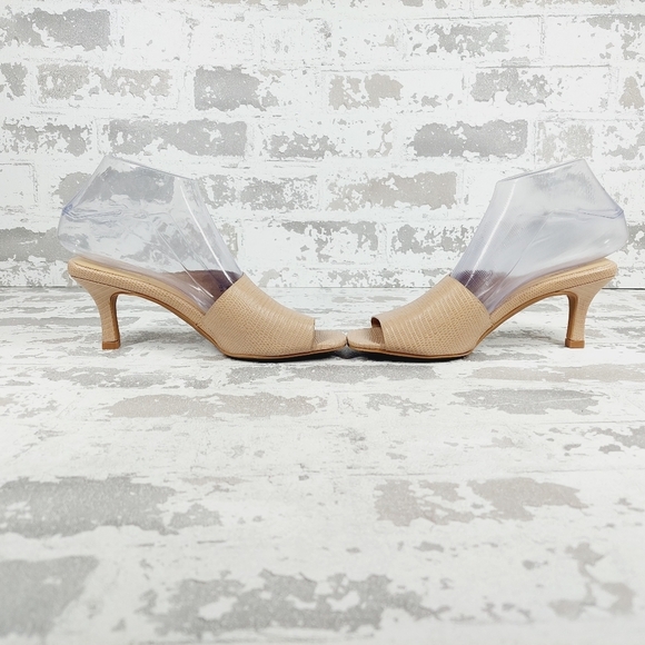 Elegant Tan Heeled Mules - Picture 7 of 12
